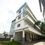 Oyo 5045 Apartment Nks Leo Inn